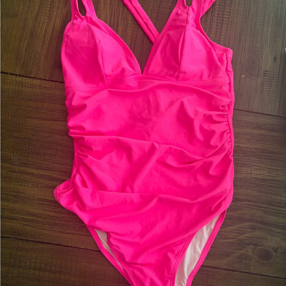 Cupshe Women's Neon Pink One-Piece Swimsuit